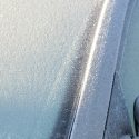 The best methods to clear a frozen windscreen